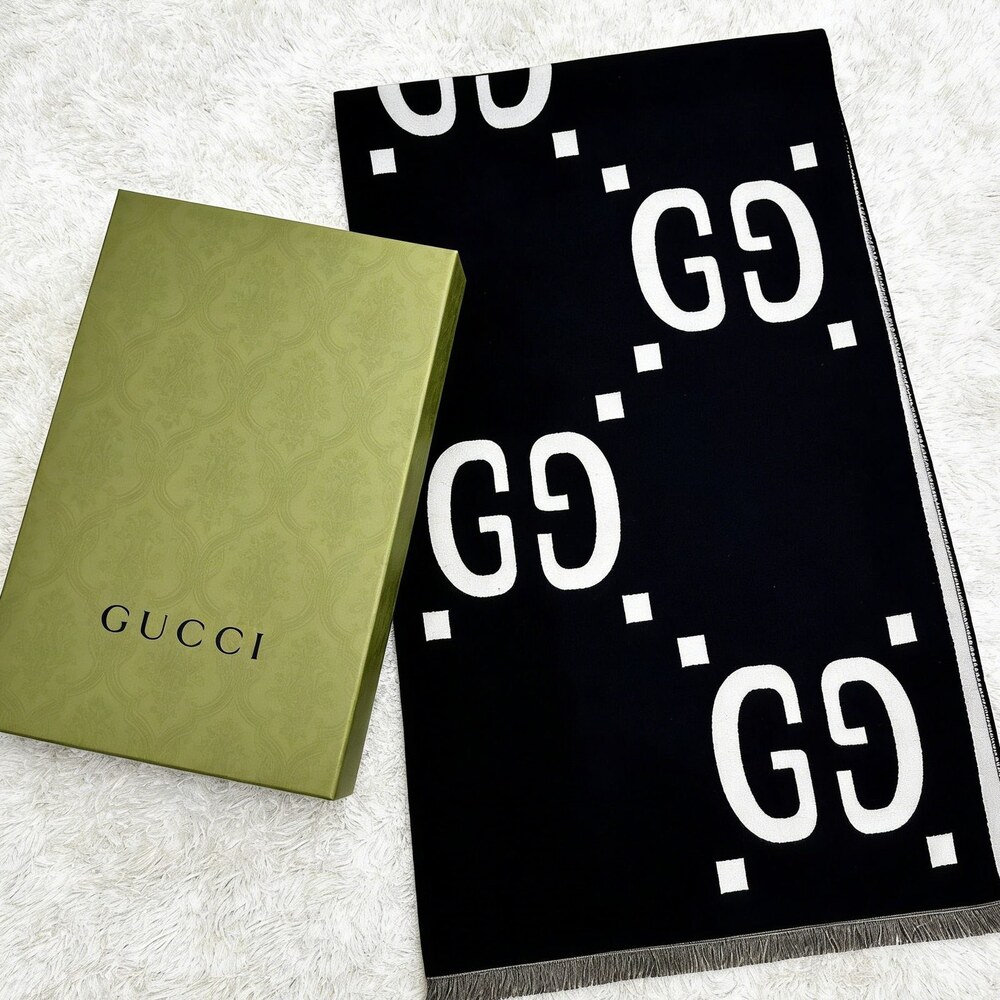 Gucci Black White Oversized GG Graphic Scarf